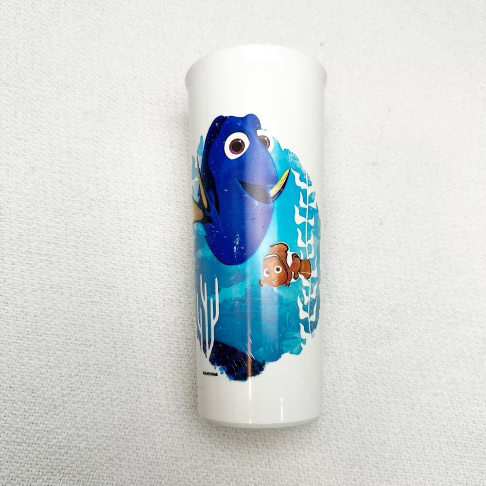 TUPPERWARE Finding Nemo finding Dory Tumbler